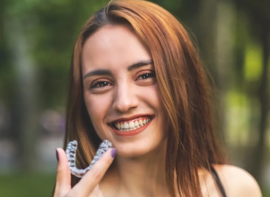 Maintaining Your Glow: Post-invisalign Care Tips